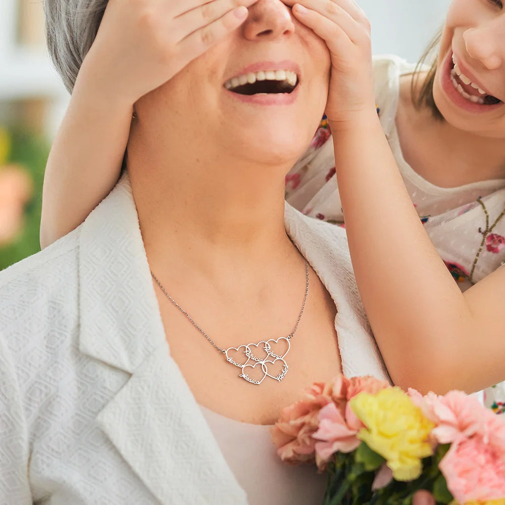 Personalized 1-6 Names Heart Pendant Necklace Dainty Family Jewelry Birthday Anniversary Mother's Day Gift for Women