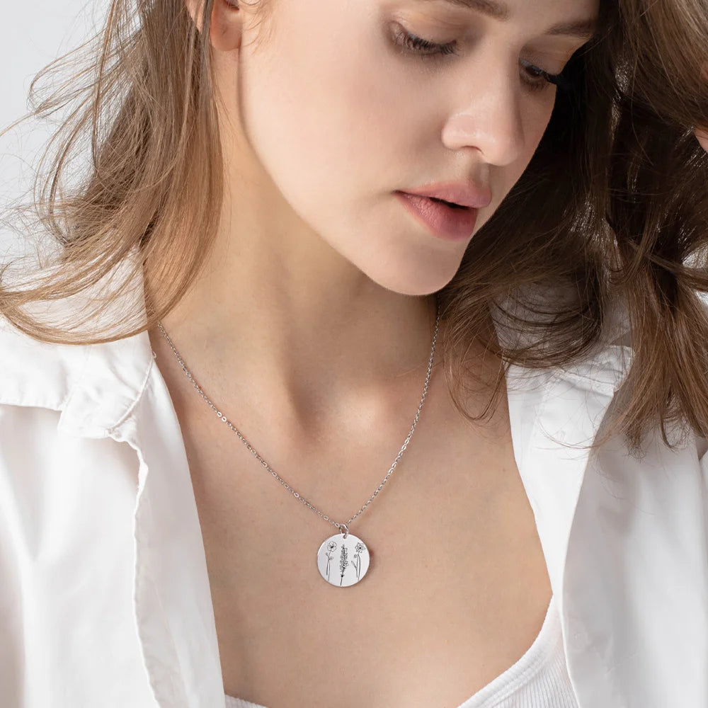 Personalized Birth Flowers Necklace with 1-4 Engraved Names Anniversary Mother's Day Gift for Her