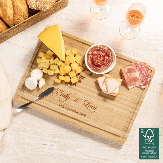 Personalised Lover Tree Bamboo Cutting Board with Engraved Names and Juice Groove – Wedding or Housewarming Gift for Couples
