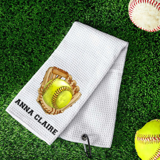 Personalized Sports Waffle Towel – 100% Cotton, Absorbent with Hanging Clip – Custom Name for Baseball & Football Fans – Perfect Birthday Gift for Athletes & Sport Lovers